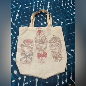 Cupcake Print Cream Tote Bag